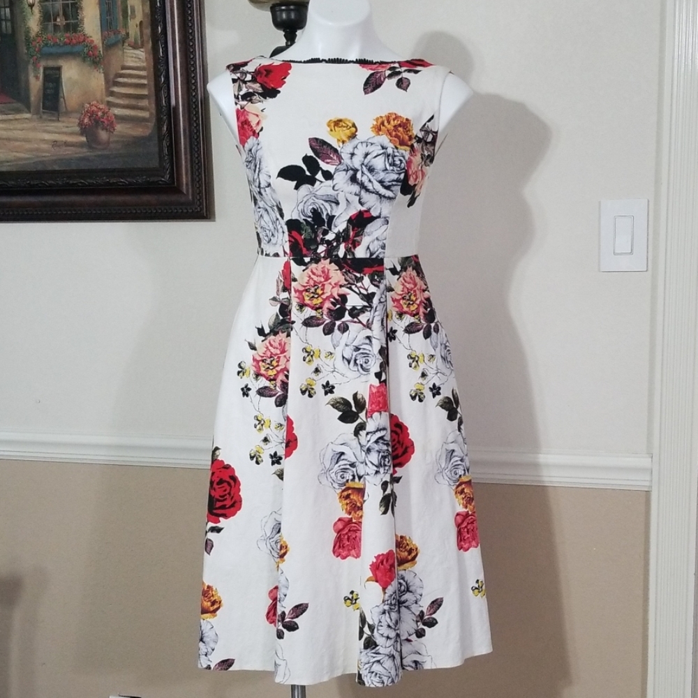 Adrianna Pappell dress